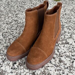 Suede Bernardo Chelsea Boots 6.5